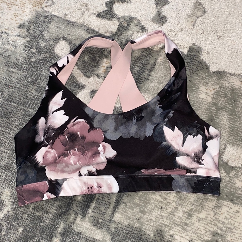 Sports bra size M